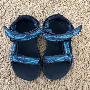 Tevas toddler blue sandals size 6T, hurricane XLT